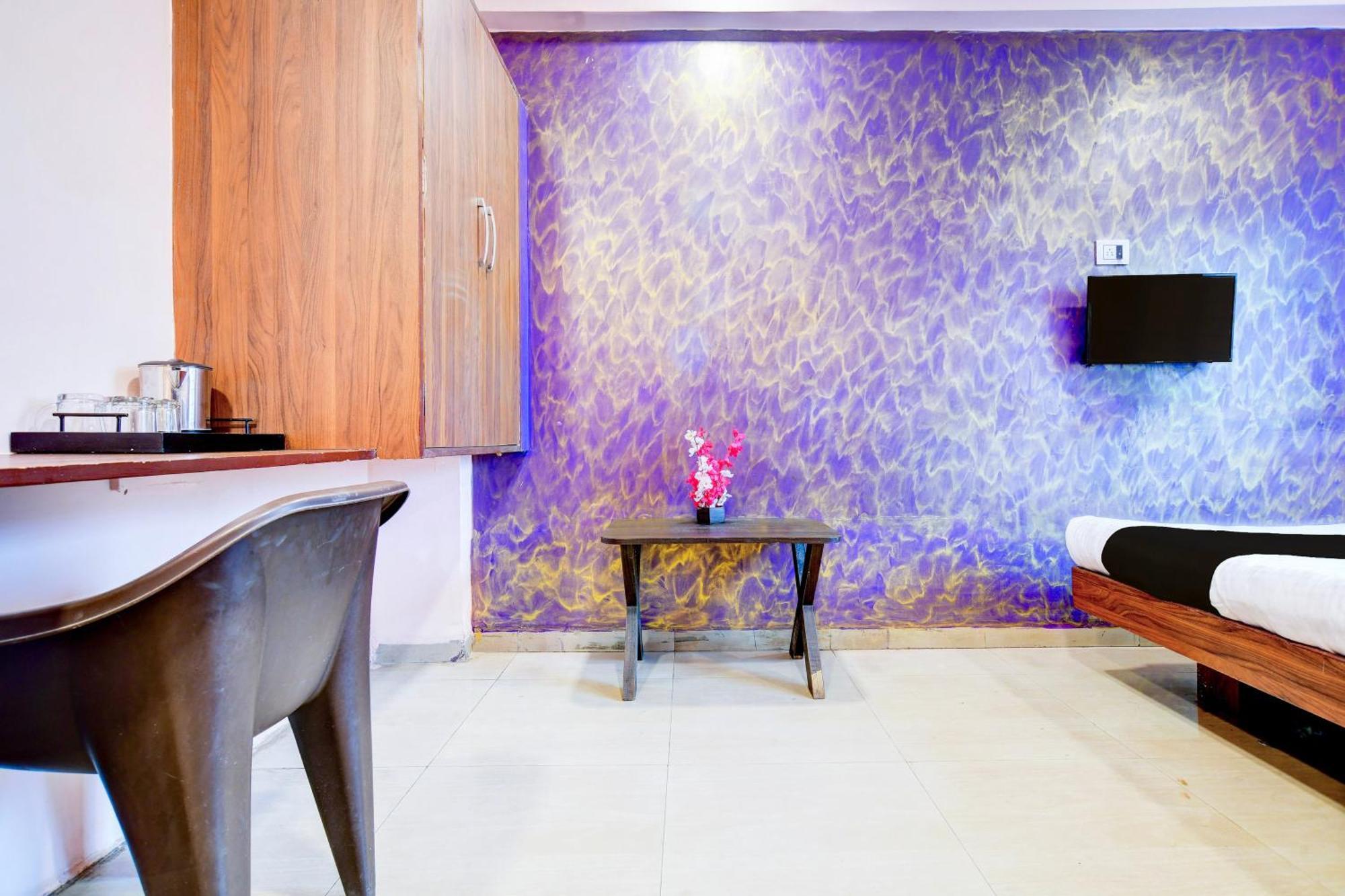 Hotel O Svl Inn Indore Zewnętrze zdjęcie